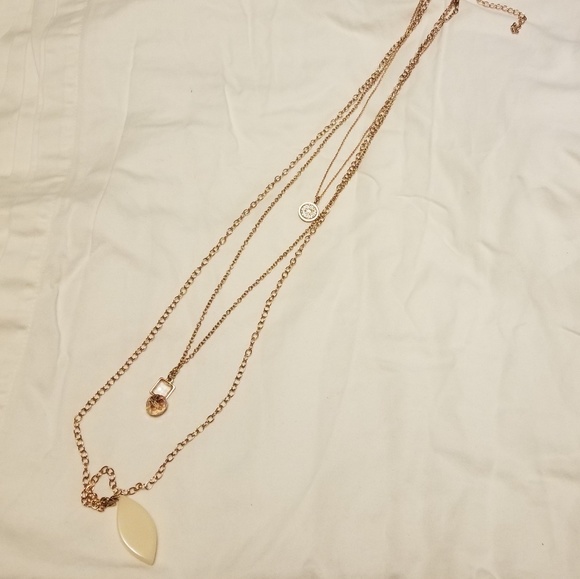 Three Strand Fashion Jewelry Necklace Rose Metal - Picture 1 of 4